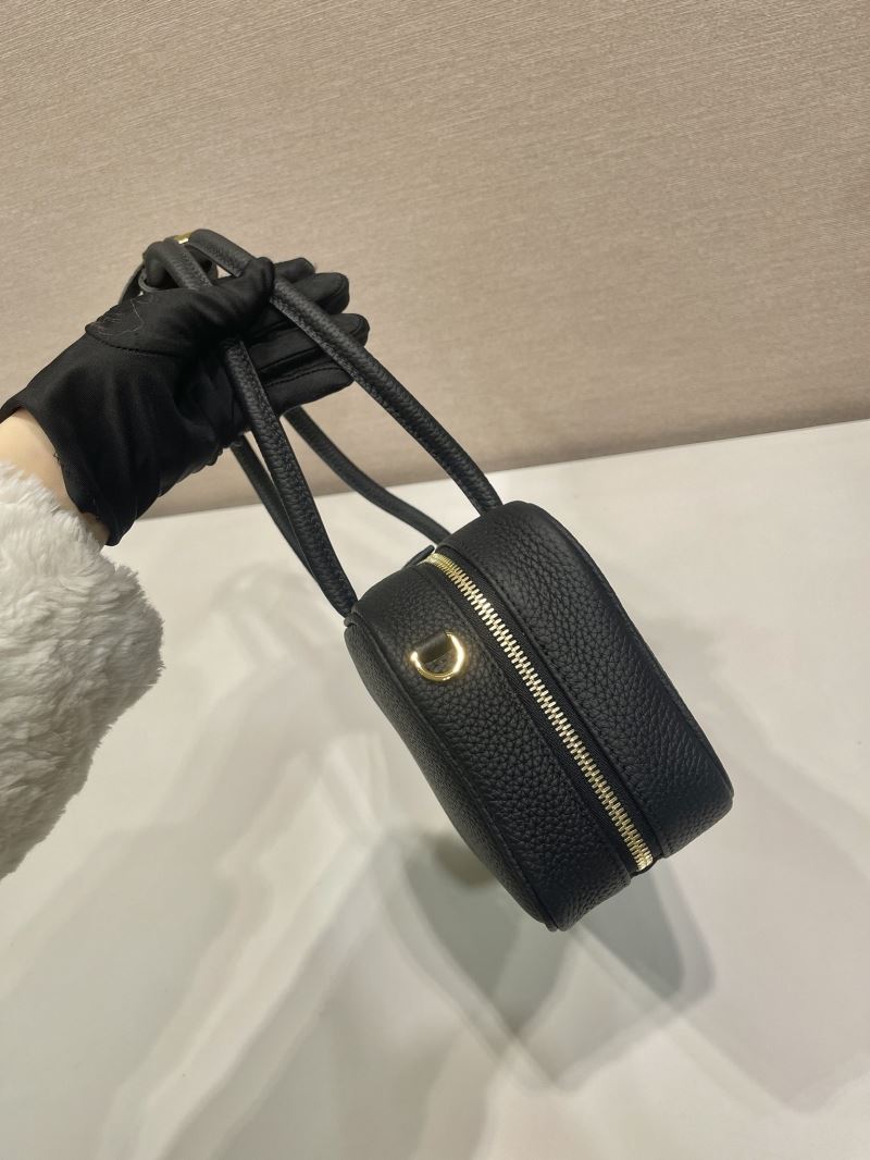 Pra*a top handle bags
